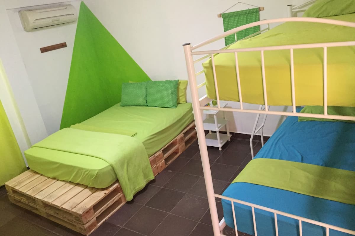 Familienzimmer, eigenes Bad | Kostenloses WLAN, Bettwäsche