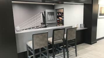 Kios check-in/check-out