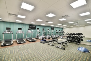 A gym with treadmills, elliptical machines, and free weights. - Holiday Inn Express and Suites-Lehi - Thanksgiving Point by IHG (Lehi)