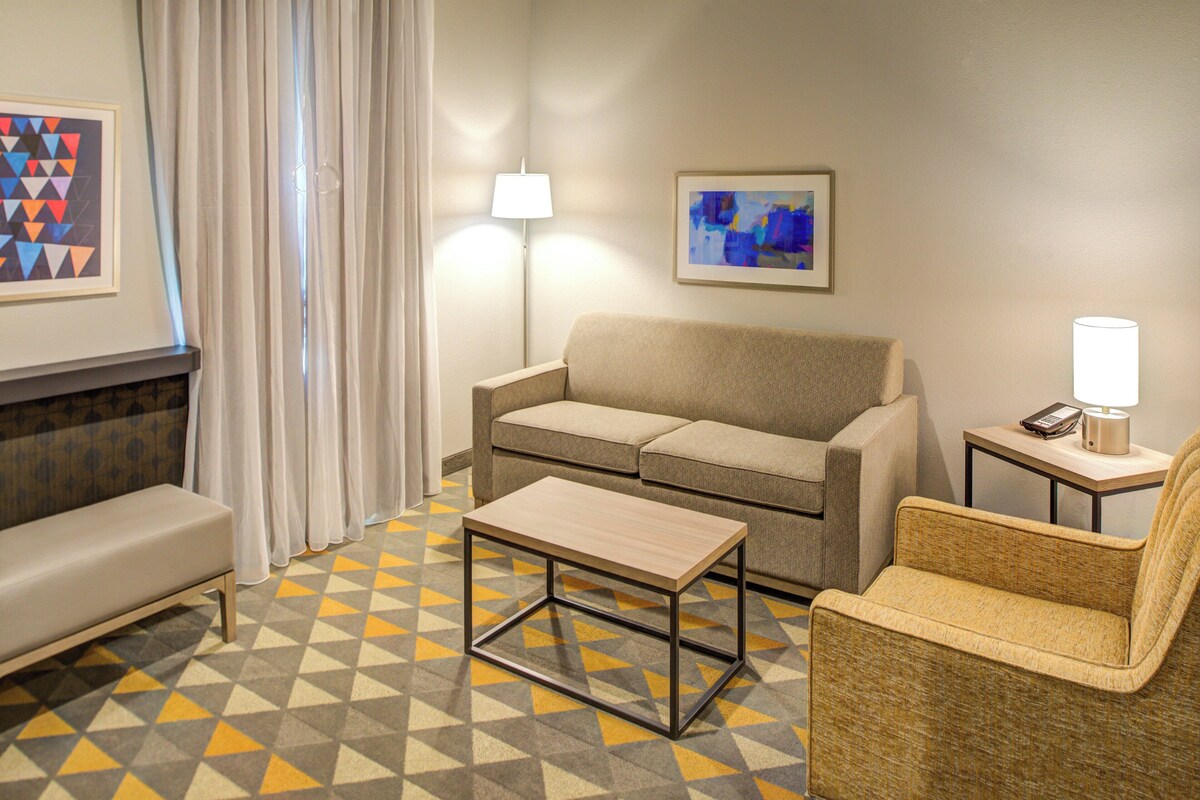 In-room safe, desk, blackout drapes, iron/ironing board