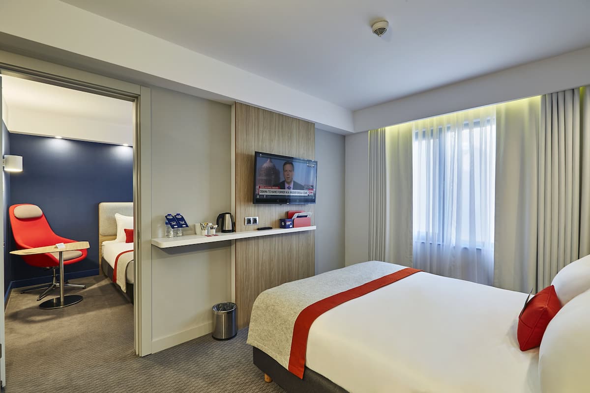 Minibar, in-room safe, desk, blackout drapes