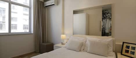 Elite-Apartment, 2 Schlafzimmer | 2 Schlafzimmer, individuell dekoriert, individuell eingerichtet