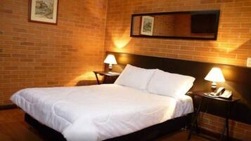 Executive Single Room | Desk, iron/ironing board, free WiFi, bed sheets