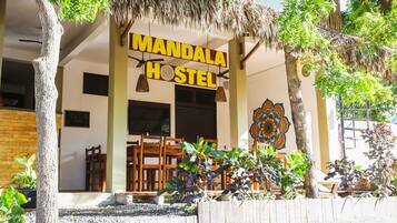 Fachada da propriedade