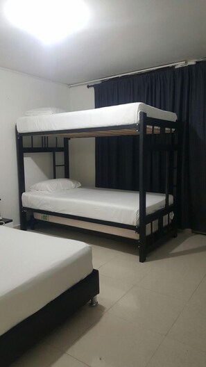 Dreibettzimmer