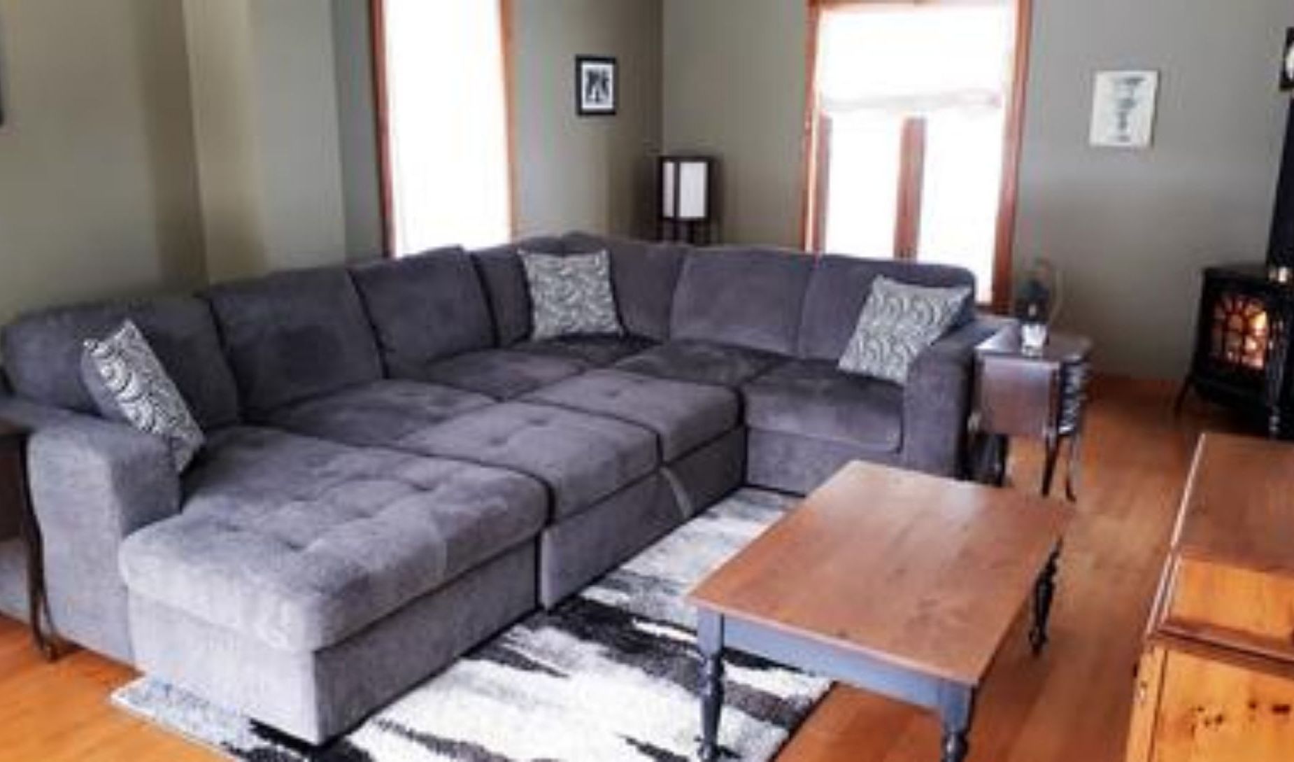 Executive Chalet, 6 Bedrooms, Hot Tub | Ruang tamu | Pendiangan 