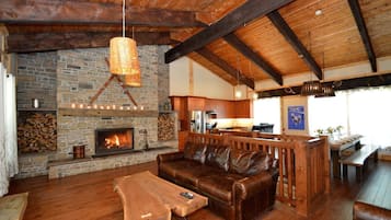 Chalet, Multiple Bedrooms, 2 Bathrooms | Living room | Flat-screen TV, fireplace
