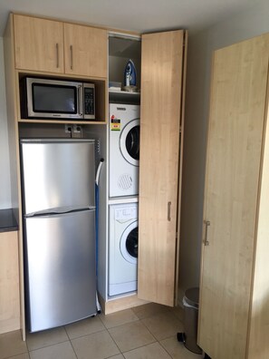 Apartment, 3 Bedrooms | Room amenity