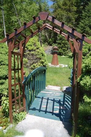 Property grounds - Harmony Hill Bungalow at Bretton Woods w/ private backyard & jacuzzi (Carroll)