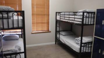 Phòng tập thể, phòng tập thể nam và nữ (4-Bed)