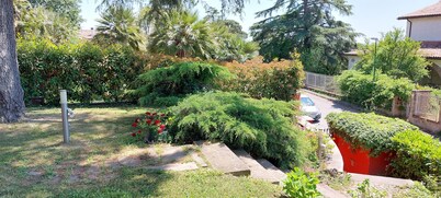 Detached house with large private masonry pool for exclusive use