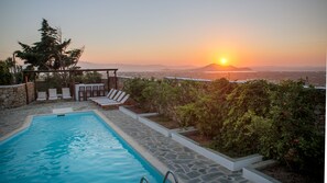Outdoor pool, pool loungers - Spacious luxury villa with pool, & stunning sea and sunset views (Glinado)