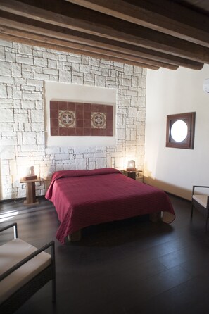 1 bedroom, WiFi, bed sheets - AGRITURISMO I5SENSI (Vc) Studio of 45 square meters, with swimming pool. (Modica)