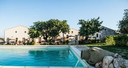 AGRITURISMO I5SENSI (Vc) Studio of 45 square meters, with swimming pool.