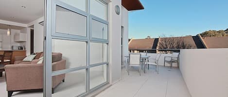 Apartment, 2 Bedrooms (Trieste 17) | Balcony
