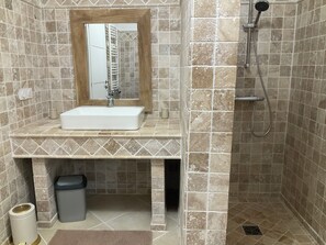 Shower, towels