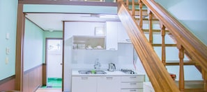 Basic Duplex | Laptop workspace, free WiFi