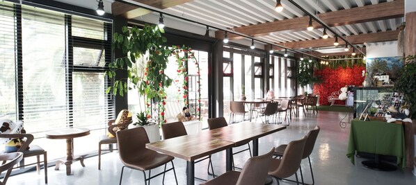 Cafe - Jeju Resortel (Jeju City)
