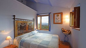 5 bedrooms, iron/ironing board, free WiFi, bed sheets - Terra San Raffaele 10+3, Emma Villas (Città della Pieve)