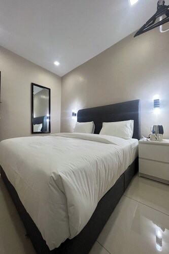 M S Hotel, Tengku Kelana KTM Klang