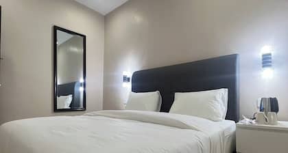 M S Hotel, Tengku Kelana KTM Klang