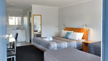 Iron/ironing board, free WiFi, bed sheets