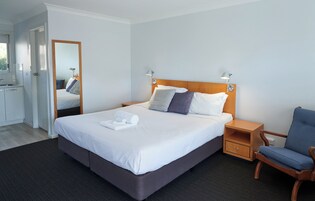 熨斗/熨衣板、免费 WiFi、床单