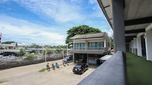 Exterior - B2 Lanna Boutique & Budget Hotel (Chiang Mai)