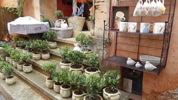 Enceinte de lâhĂ©bergement