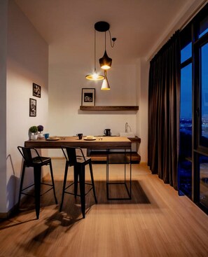 Studio | In-room dining