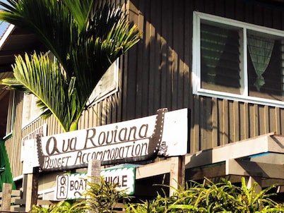 Qua Roviana Motel