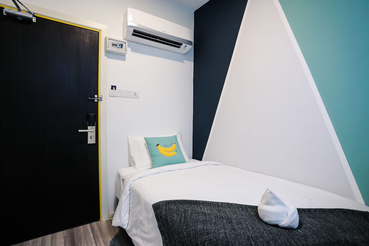 Standard Single Room | Free WiFi
