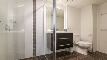 Apartment, 1 Bedroom (Braddon 13) | Bathroom | Shower, hair dryer, towels