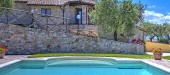 Colle del Sole 7+1, Emma Villas