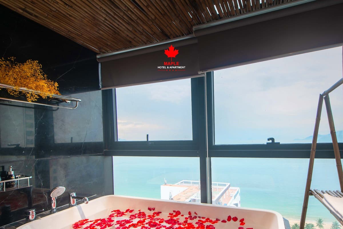 Blue House Ocean View | 2 bedrooms, premium bedding, in-room safe, desk