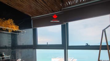 Suite Premium, plusieurs lits, vue océan (Blue House) | 2 chambres, literie de qualité supérieure