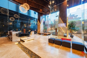 Front of property - Maple Hotel & Apartment (Nha Trang)