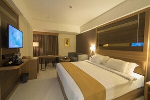 ห้องสแตนดาร์ด | เครื่องนอนระดับพรีเมียม, โต๊ะทำงาน, Wi-Fi ฟรี