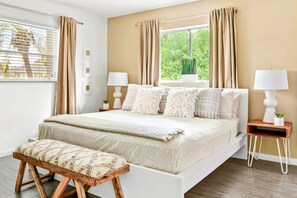 2 bedrooms, iron/ironing board, travel cot, free WiFi