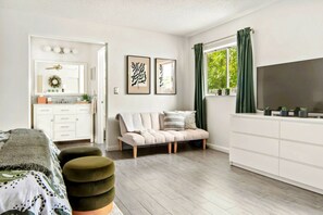 Smart TV, DVD player, books, music library