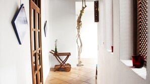 Interior - Spacious, charming vacation apartment with private garden in historic FINCA (Uga)