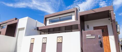 واجهة المنشأة