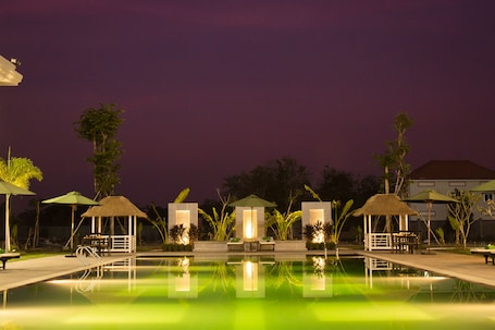 Exterior. Glorious Hotel & Spa