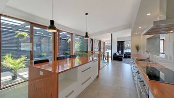 Luxury House, 7 Bedrooms, Waterfront View | Private kitchen | Full-sized fridge, microwave, oven, stovetop