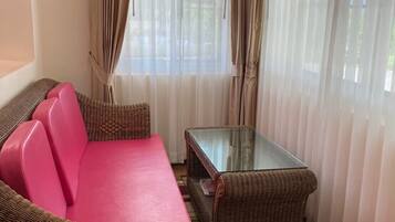 Family Bungalow | Living area | LED TV