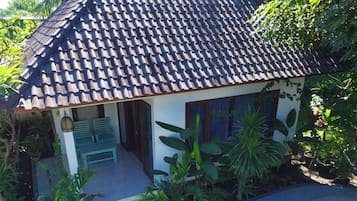 Villa, 1 chambre, vue piscine, en bord de piscine | Véranda