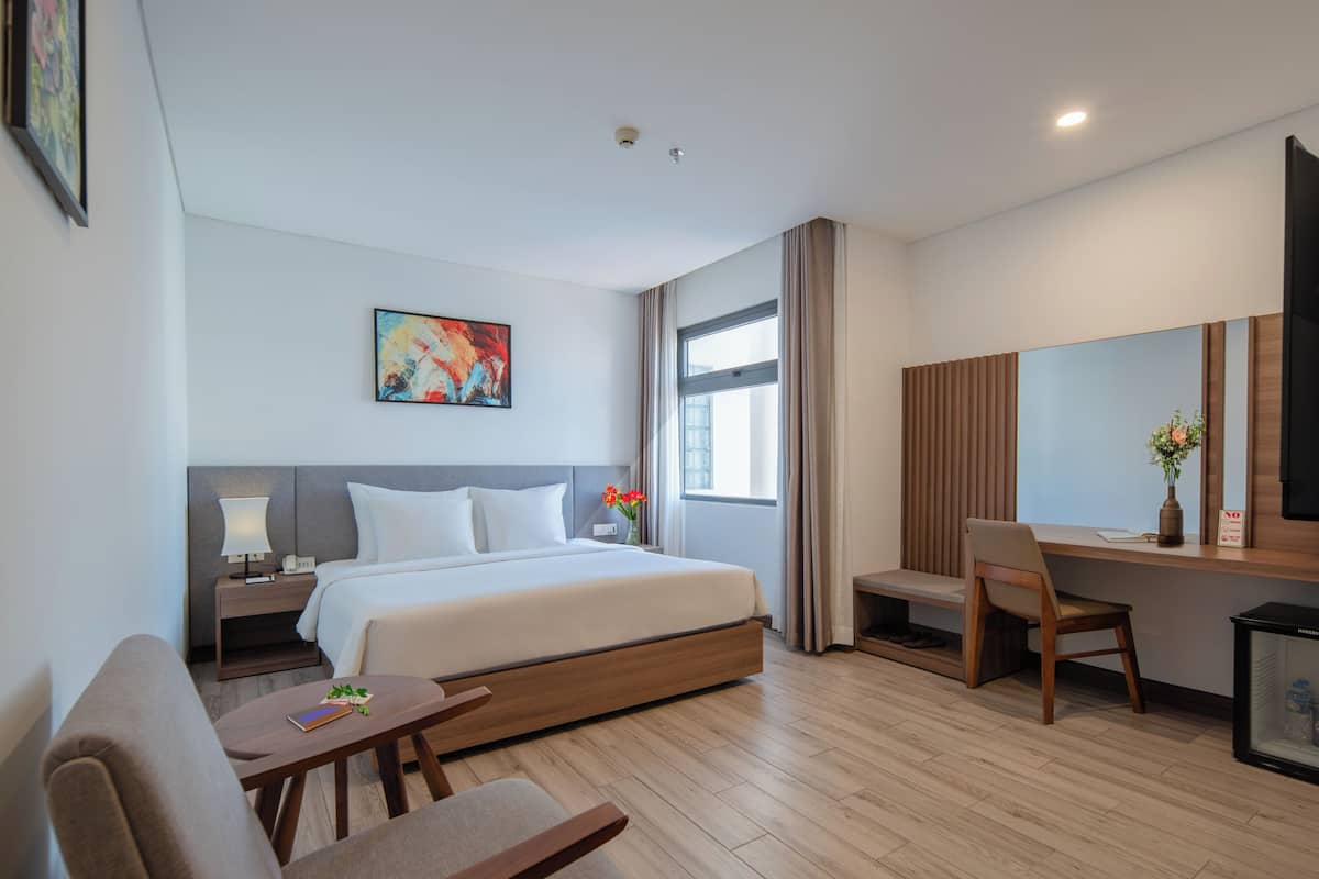 Minibar, in-room safe, desk, blackout curtains