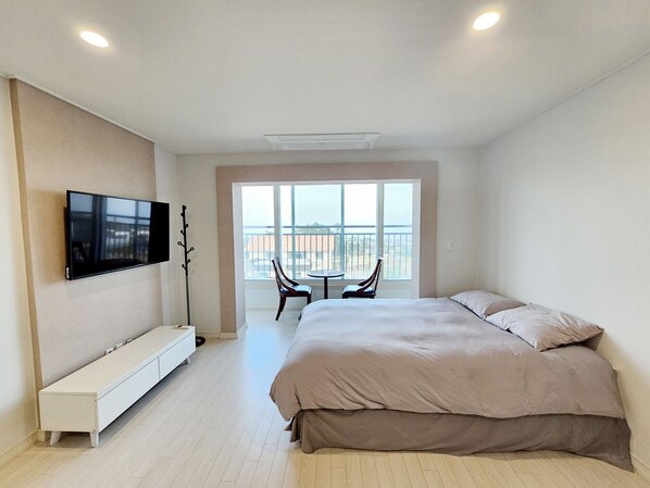 Superior Twin Room | Free WiFi - Jeju Hill Hotel (Jeju City)