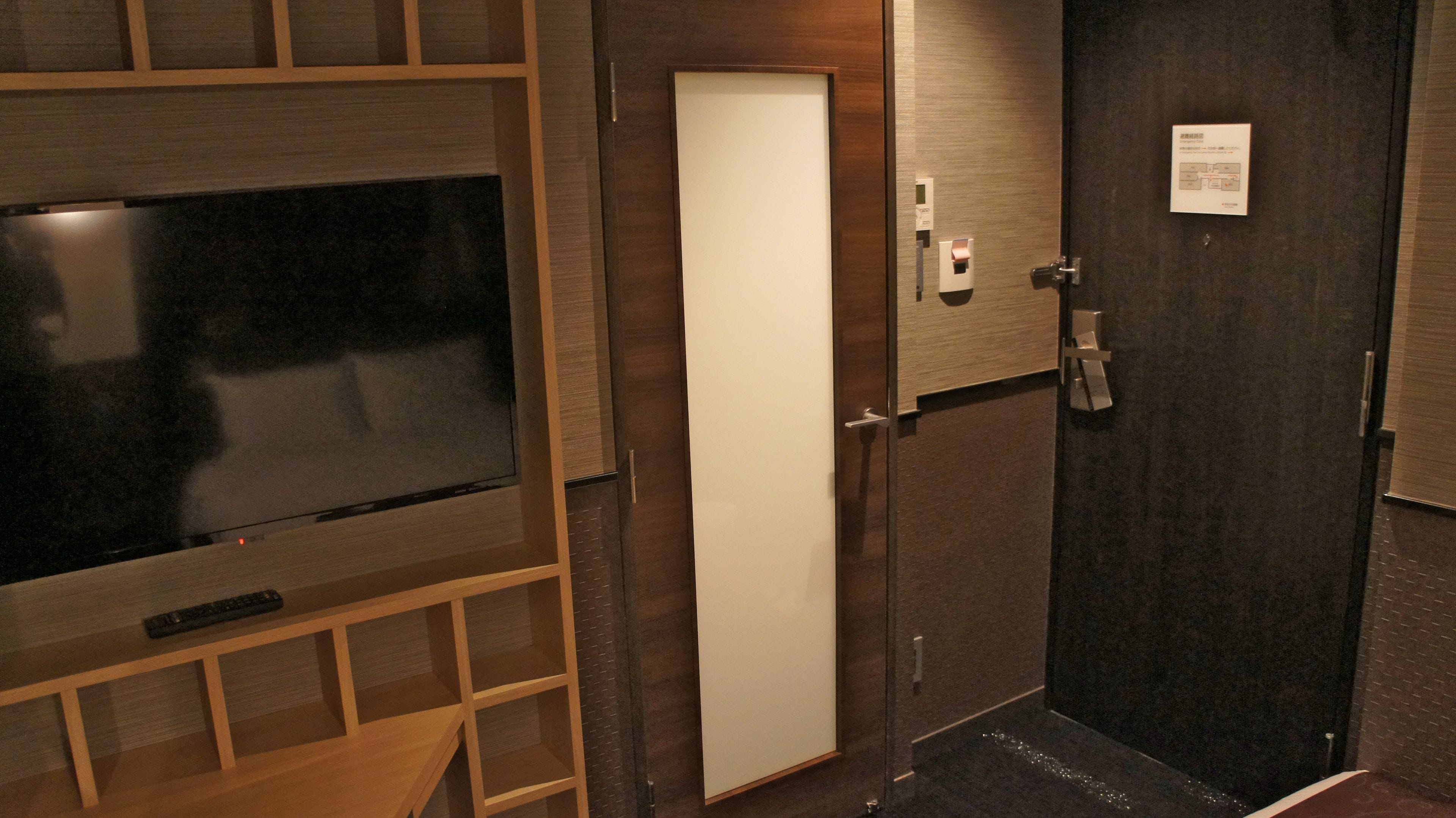 double room (with a shower room) | 1 bedroom, premium bedding, down duvets, desk