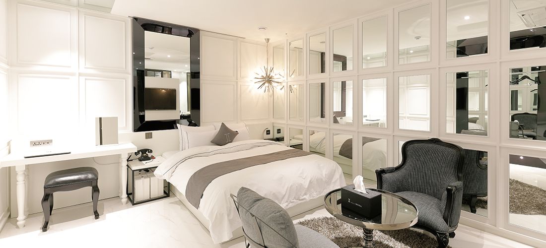 Premier Standard(ExtraBedKRW 20000on-site,mixed-gender not allowed for 3 or more pax/Freebreakfast) | Minibar, decoración personalizada, muebles diferentes y escritorio 